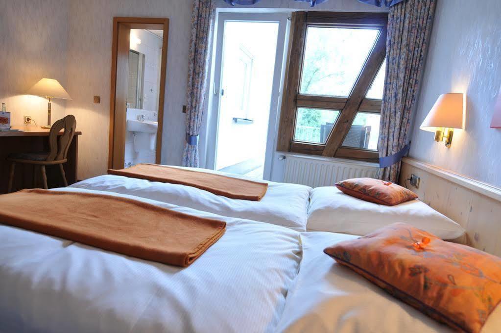 Hotel Bergischer Hof 빈덱 외부 사진